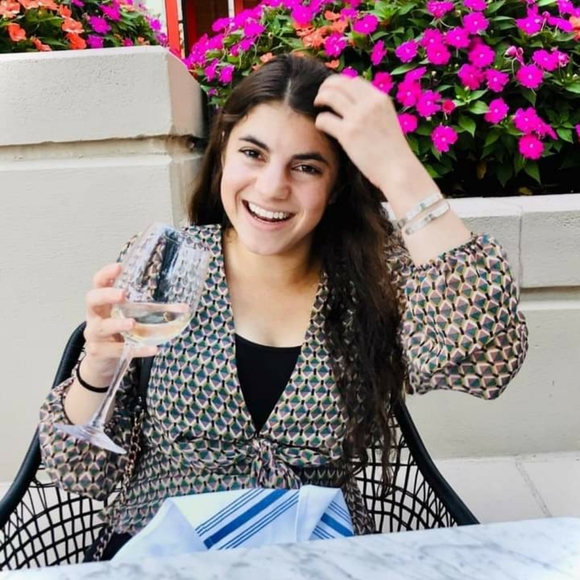 I am a Posh on Campus Rep! - Picture 2 of 2